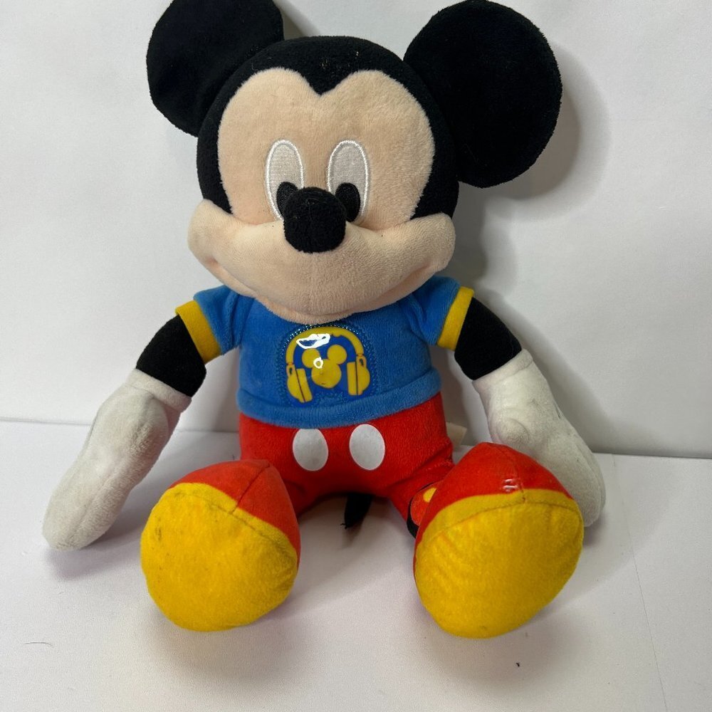 Vintage Mickey Mouse Battery Operated Musical Toy